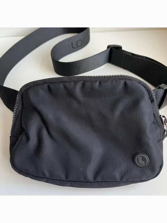Lole Handbags - Lolë Belt Bag | Black